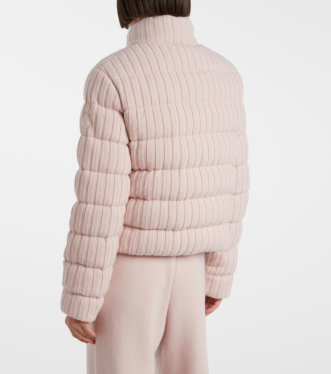 كارديغان من الصوف والكشمير محشوة بريش الإوز | Moncler