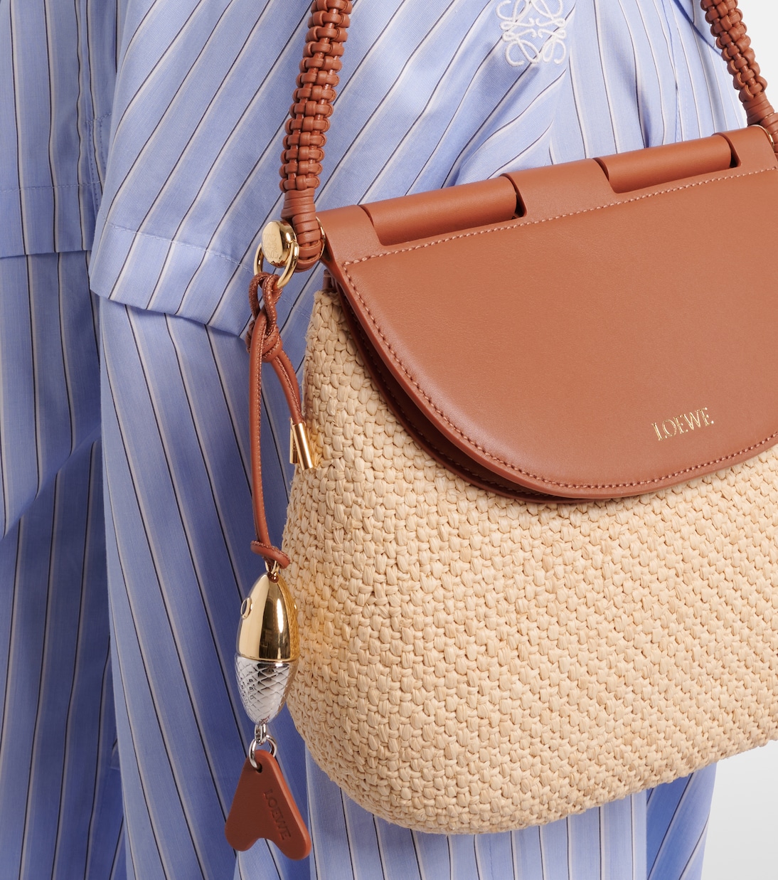 Paula's Ibiza Pescador Medium raffia shoulder bag | Loewe