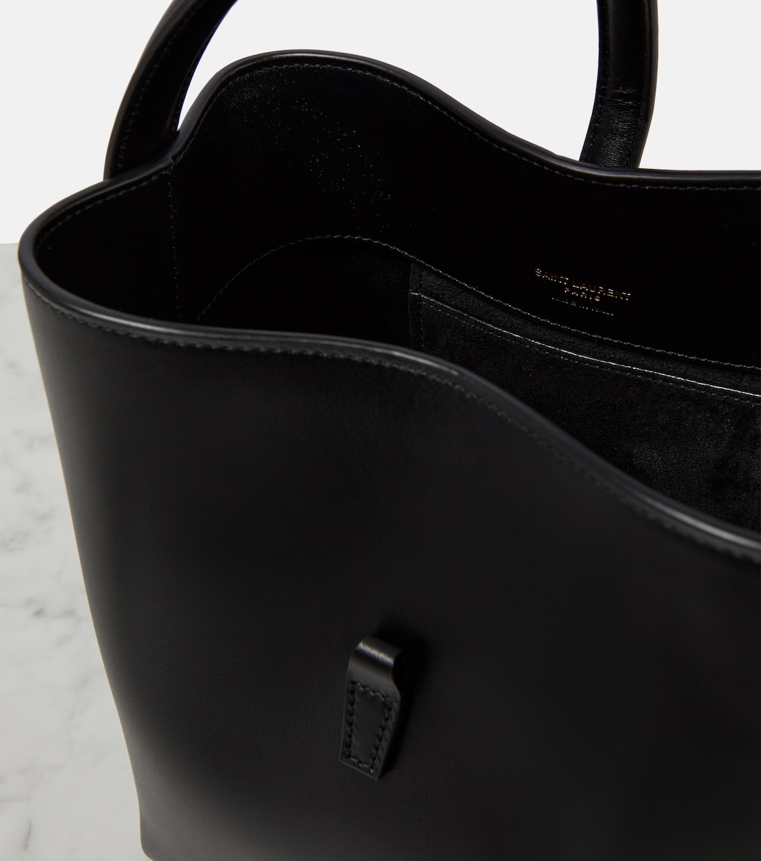 Bucket Bag Le 37 Small aus Leder | Saint Laurent