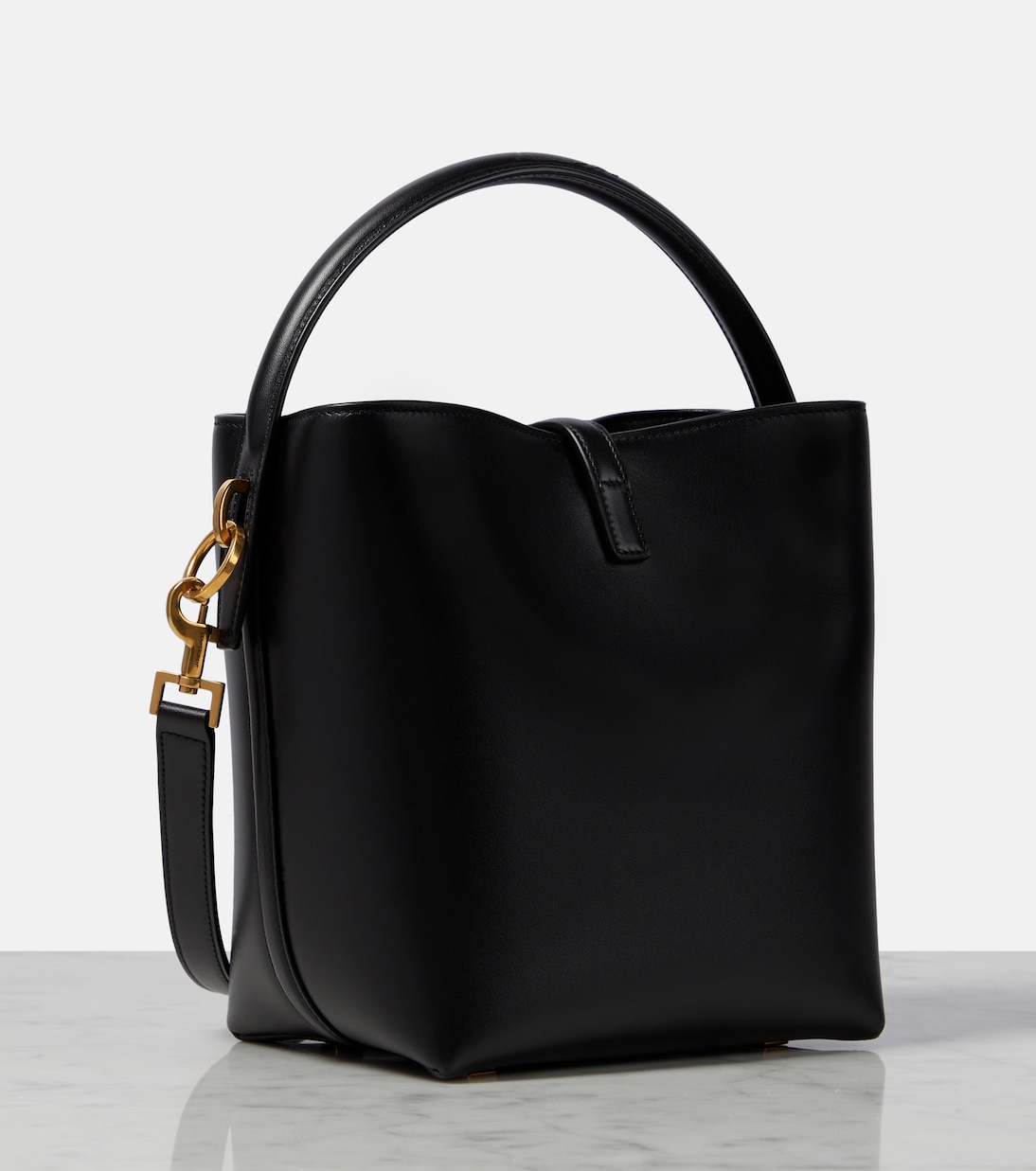 Bucket Bag Le 37 Small aus Leder | Saint Laurent