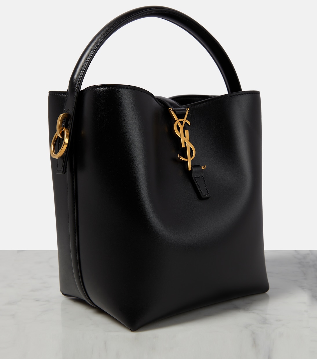 Bucket Bag Le 37 Small aus Leder | Saint Laurent