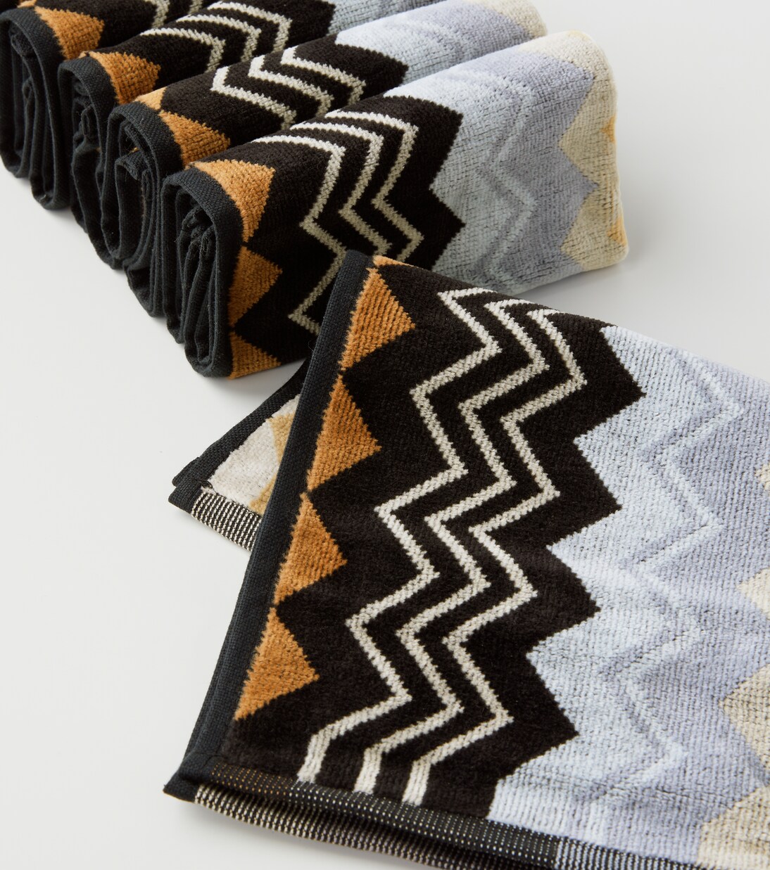 Giacomo Zigzag set of 6 face towels | Missoni