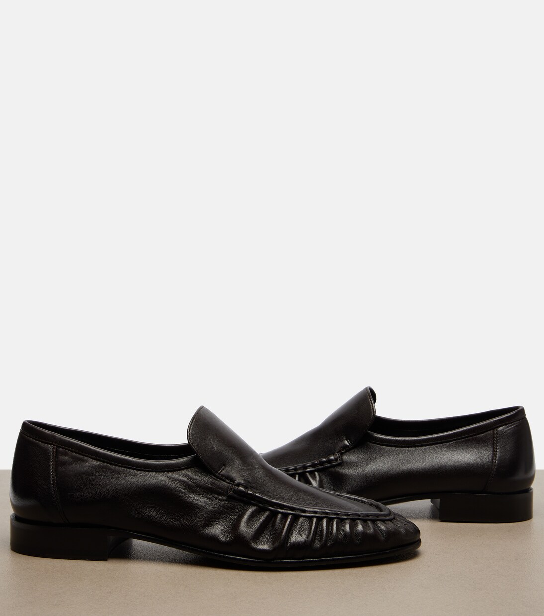 Loafers Soft aus Leder | The Row