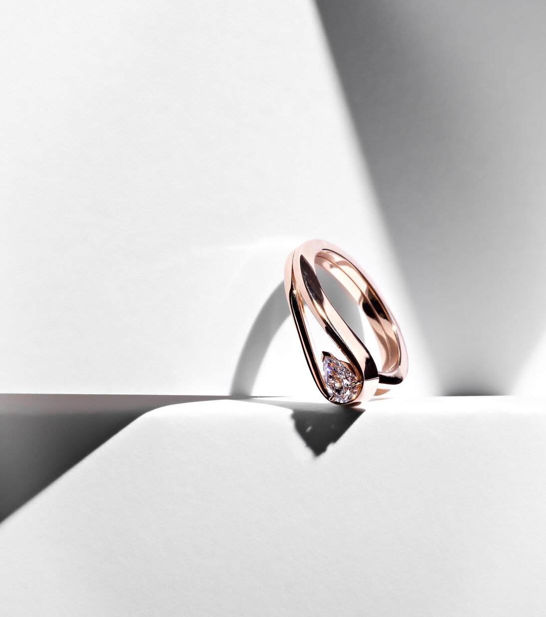 Anillo Serti Inversé de oro rosa de 18 ct con diamante | Repossi