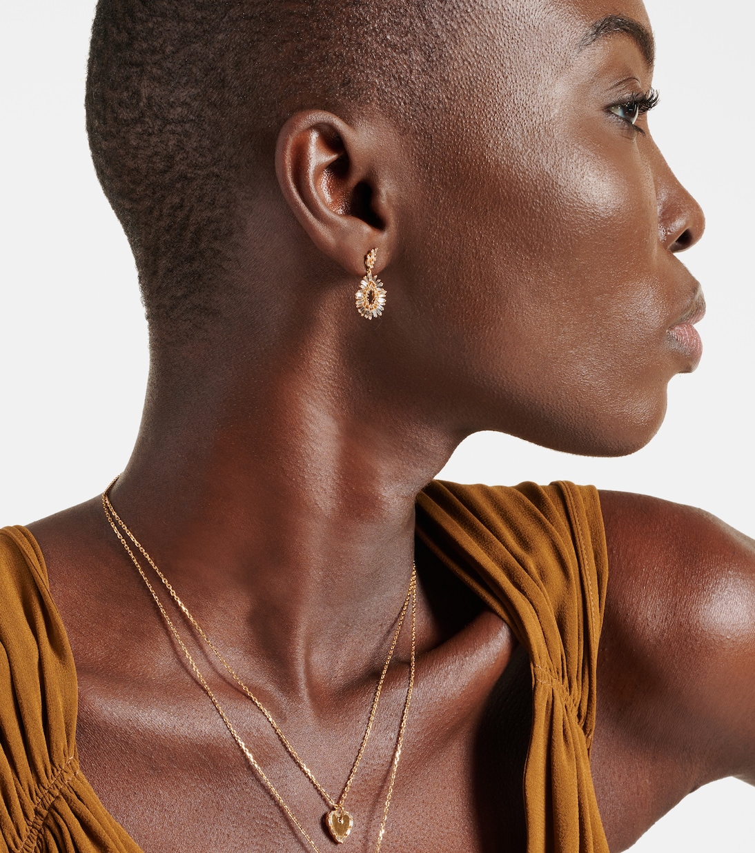 18kt gold earrings with diamonds | Suzanne Kalan