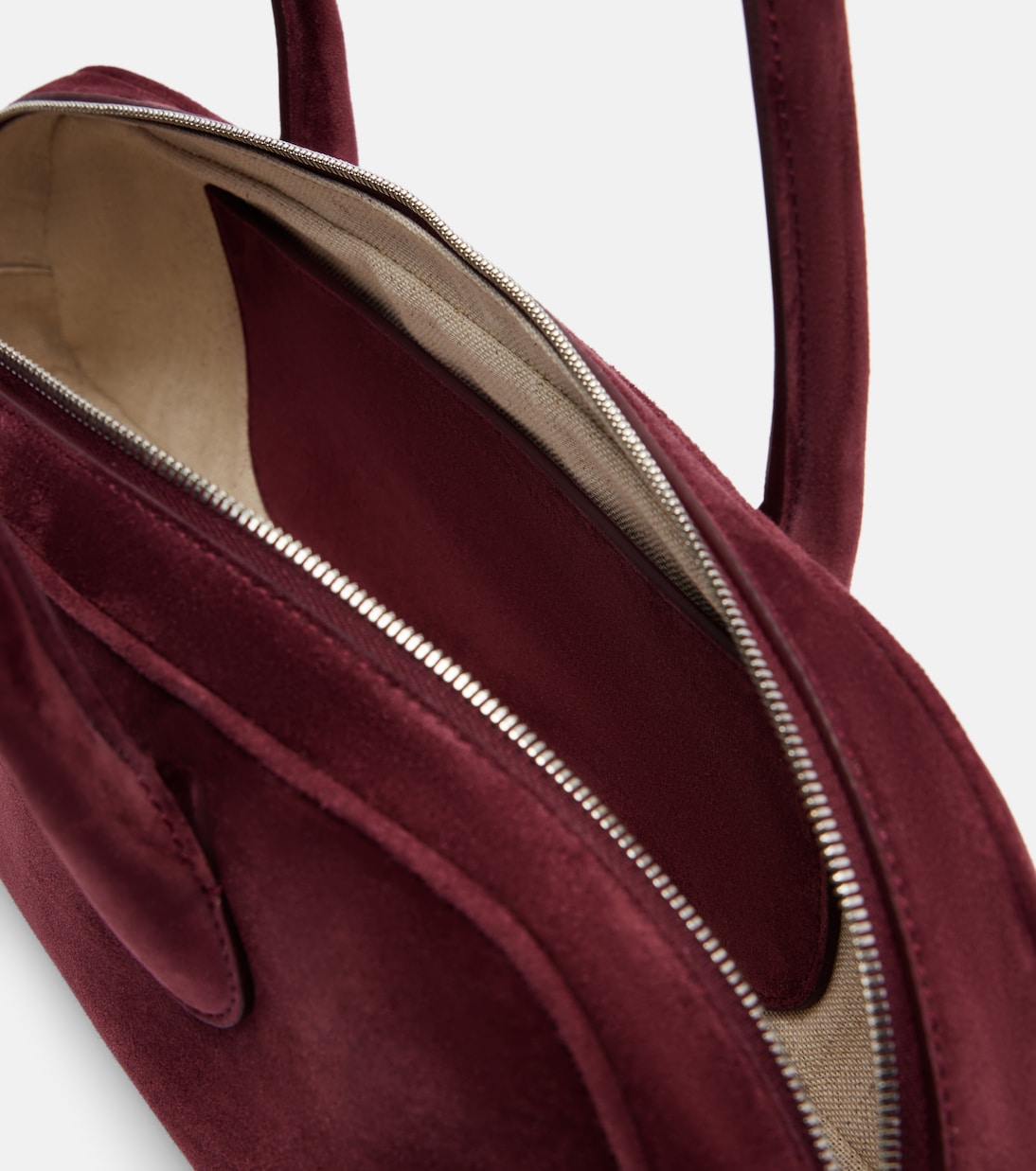 Schultertasche Brigitte aus Veloursleder | Magda Butrym