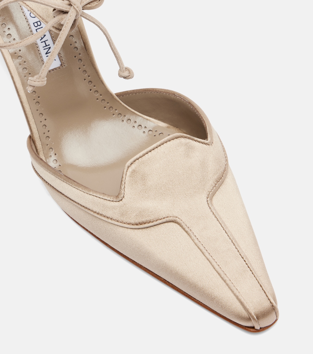 Pumps Orata 70 aus Satin | Manolo Blahnik