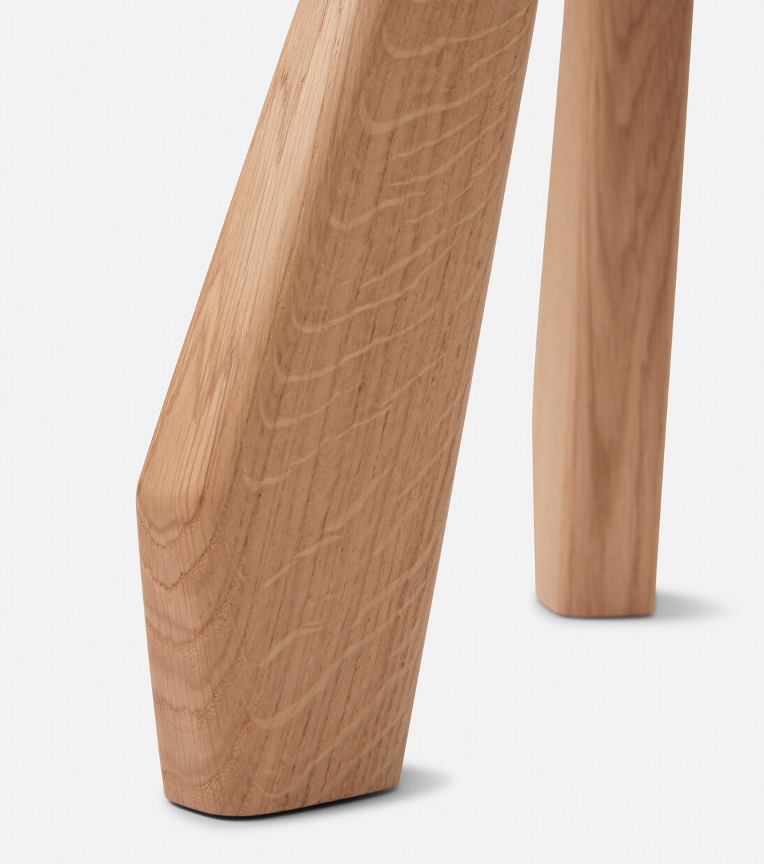 Méribel oak stool | Cassina