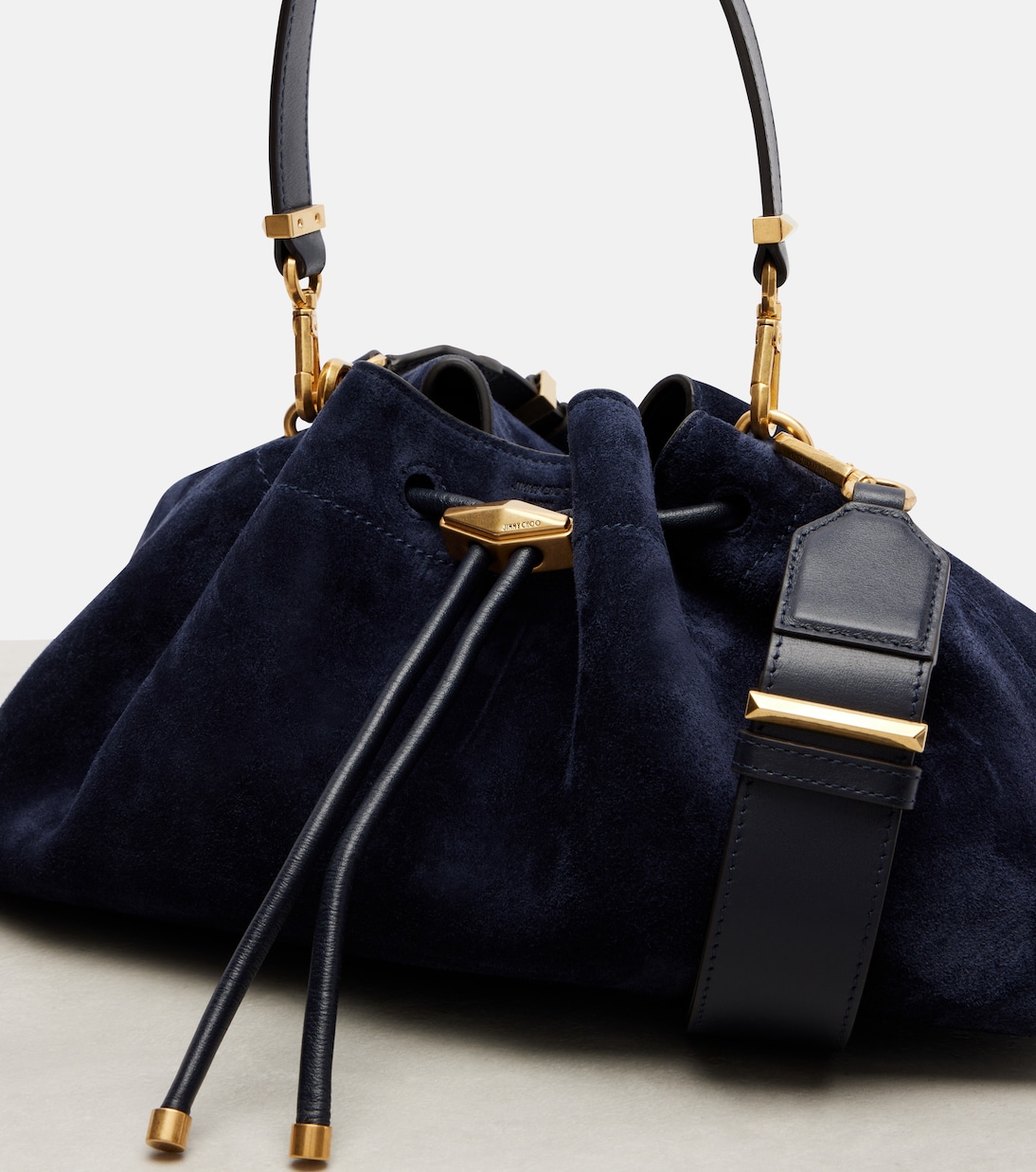 Sac seau Cinch en daim | Jimmy Choo