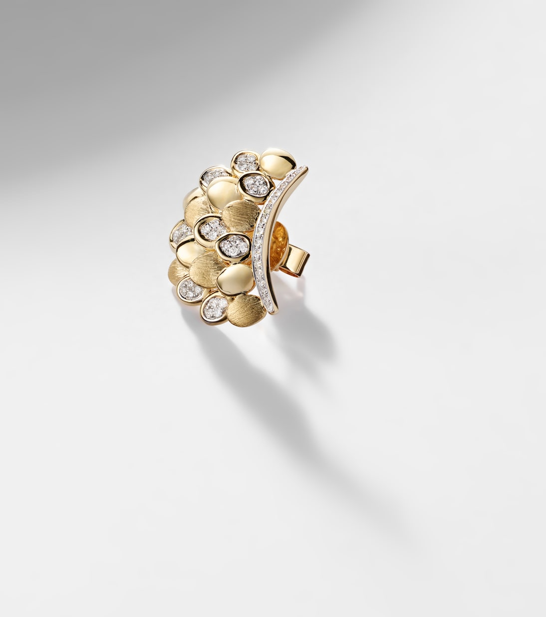 Orecchino singolo Blossom in oro 14kt con diamanti | Rainbow K