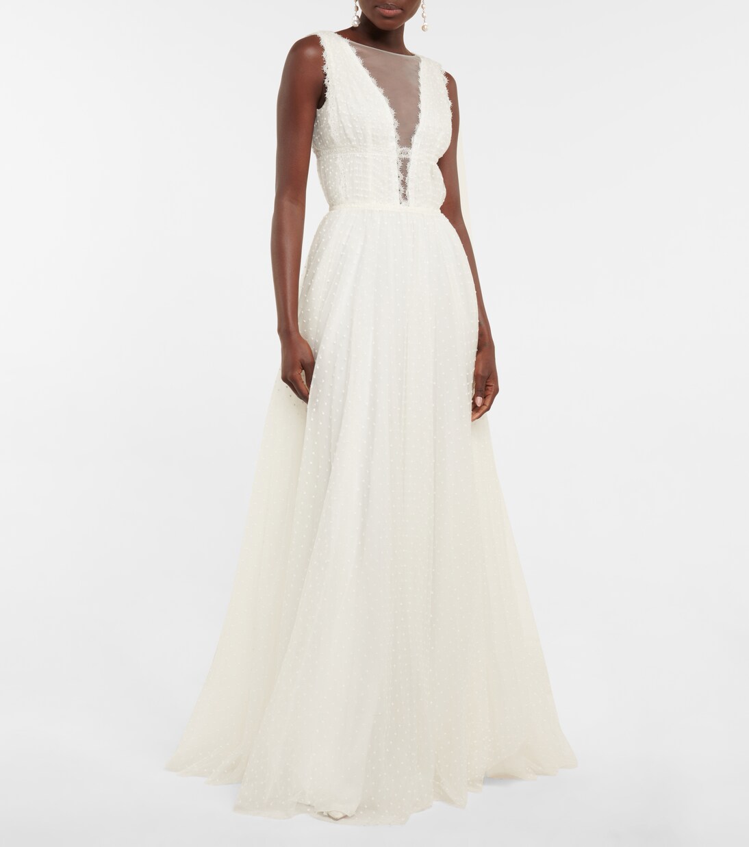 Robe longue de mariée en tulle | Costarellos