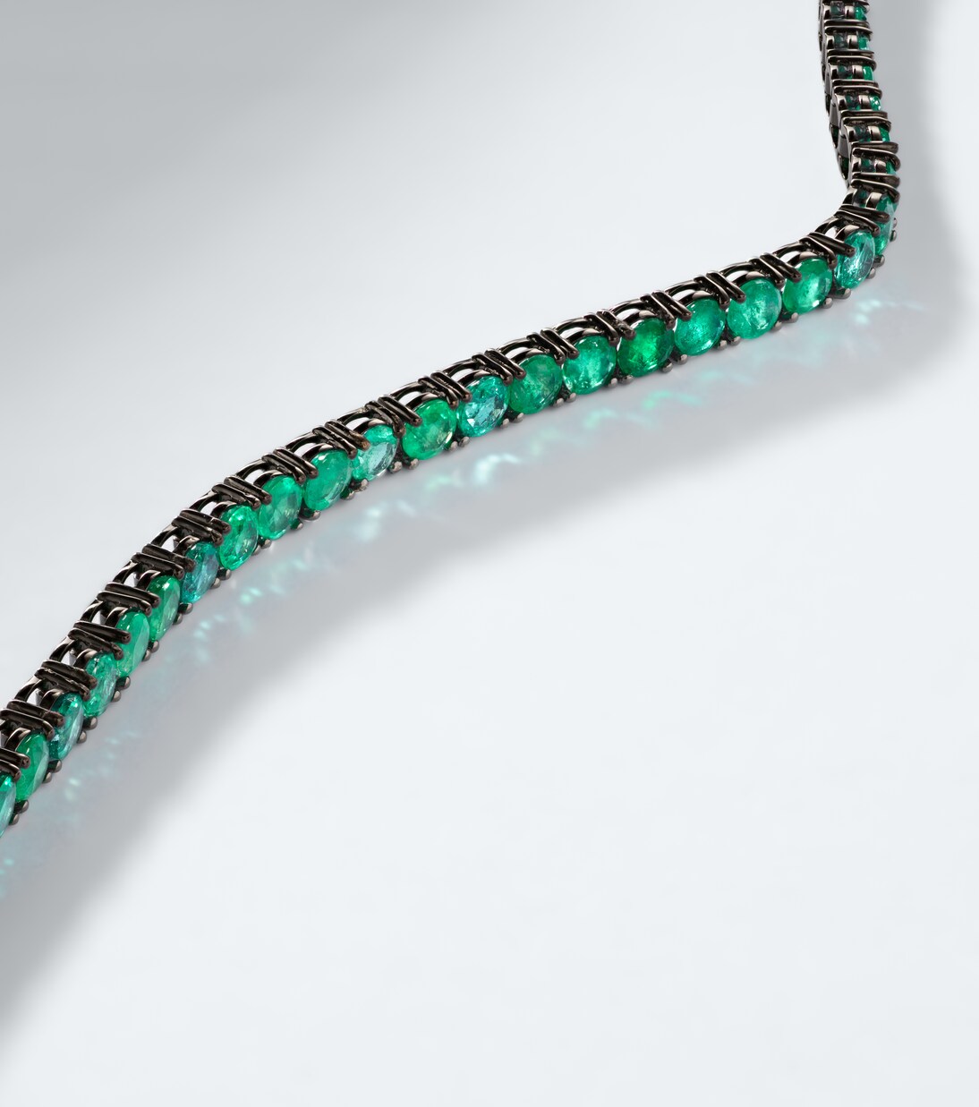 18kt black gold tennis bracelet with emeralds | Shay Jewelry