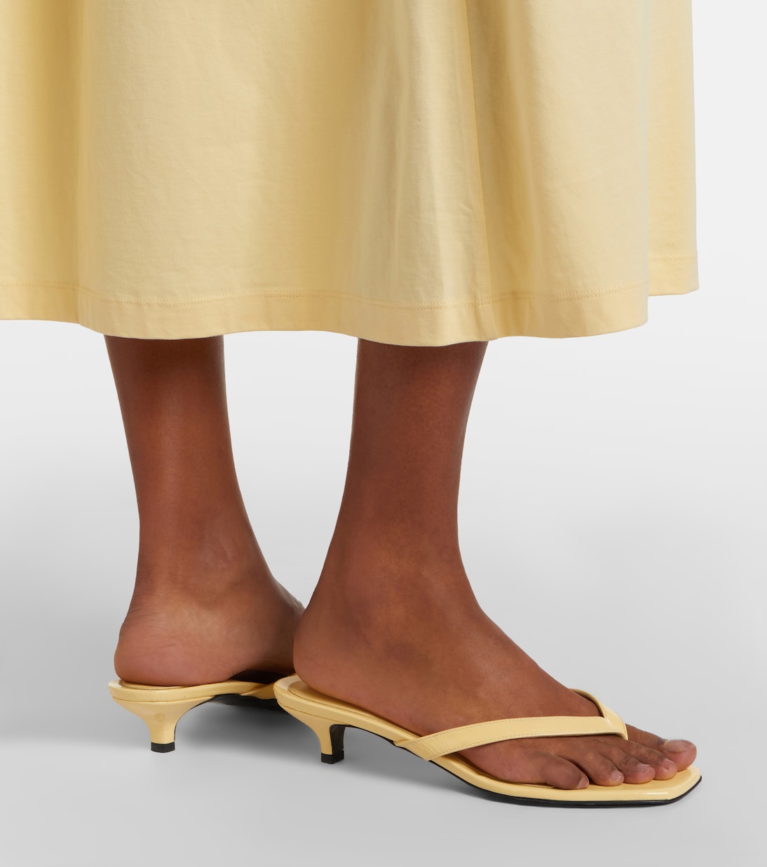 Leather thong sandals | Toteme