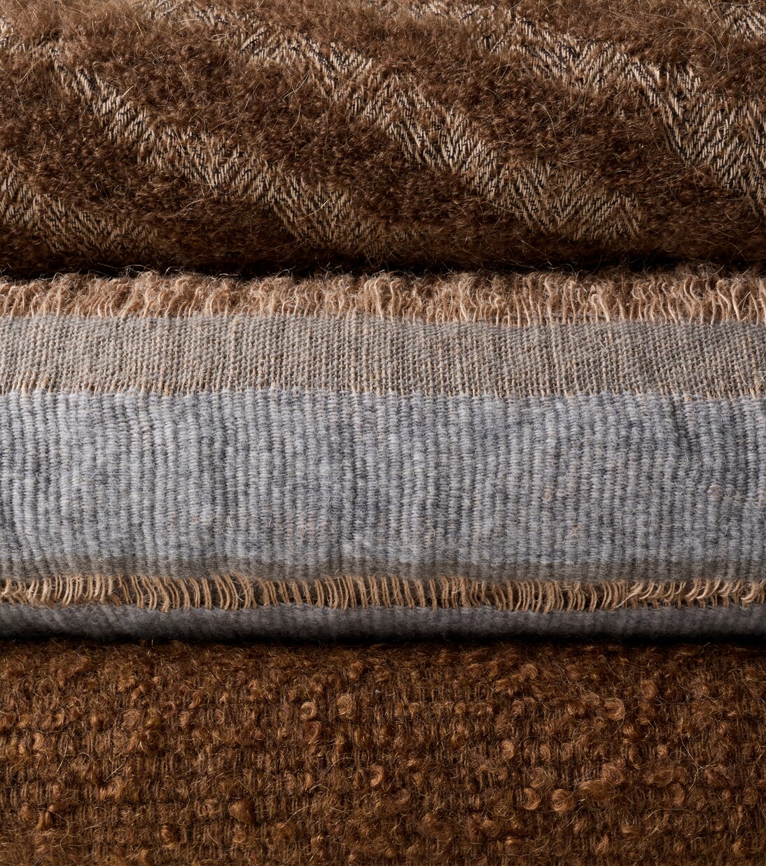 Xoroi striped jute and wool-blend throw | The House of Lyria