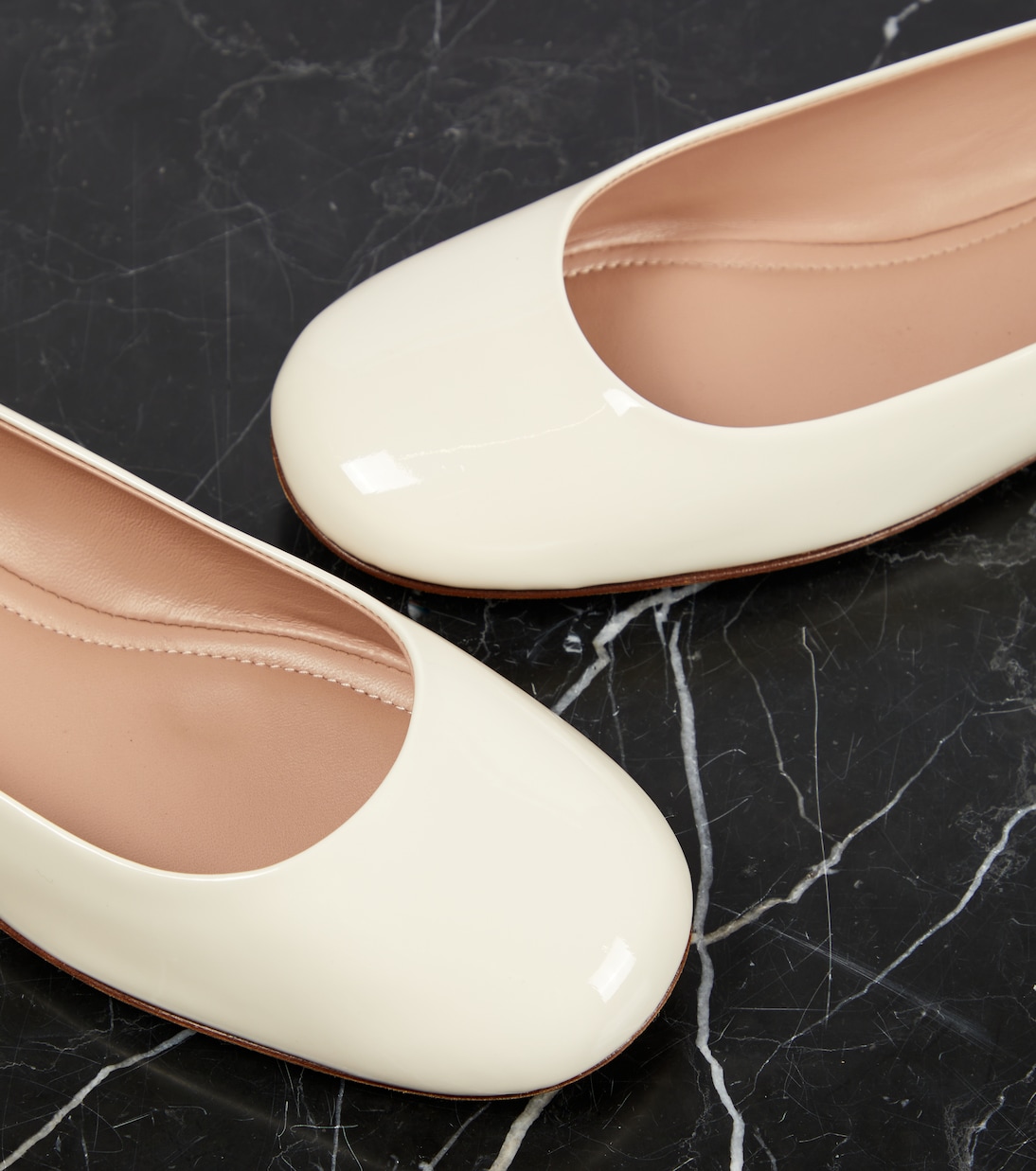 Tan-Go patent leather ballet flats | Valentino Garavani