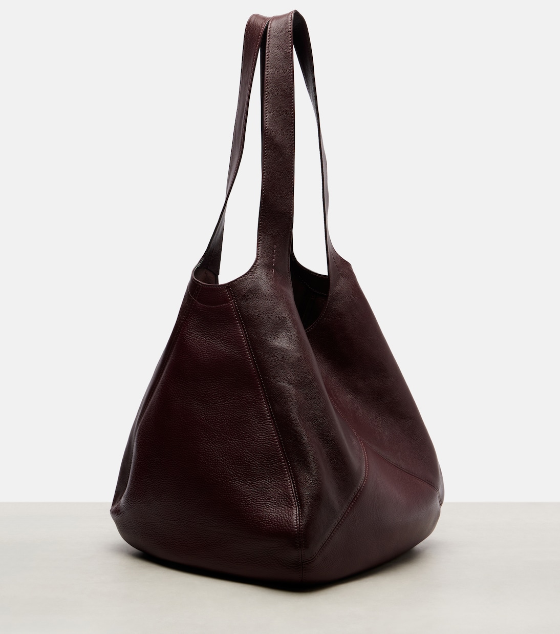 Chloé Balloon Medium leather shoulder bag | Chloé