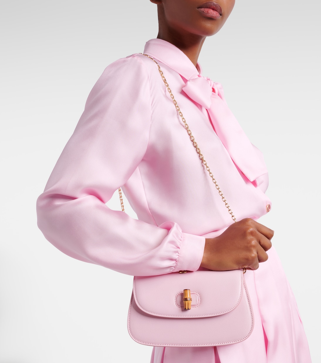 Bamboo leather clutch | Gucci