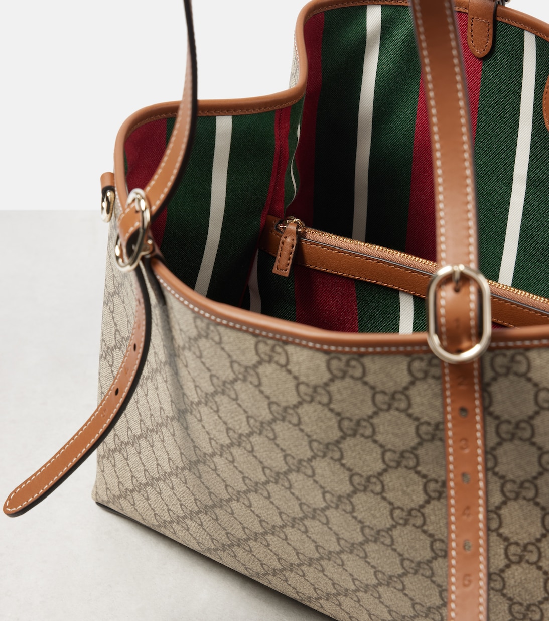 Tote Bag GG Emblem Large | Gucci