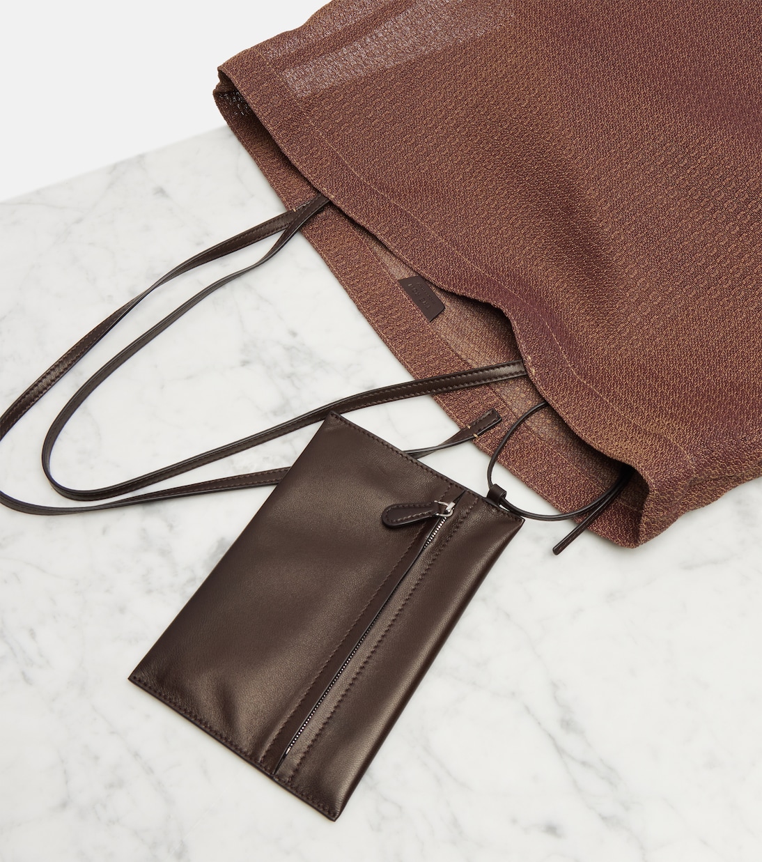 Tote Bag Barn aus Mesh mit Leder | The Row