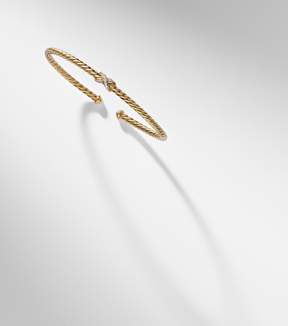 Cablespira® Flex X Micro 18kt gold (750/1000) bracelet with diamonds | David Yurman