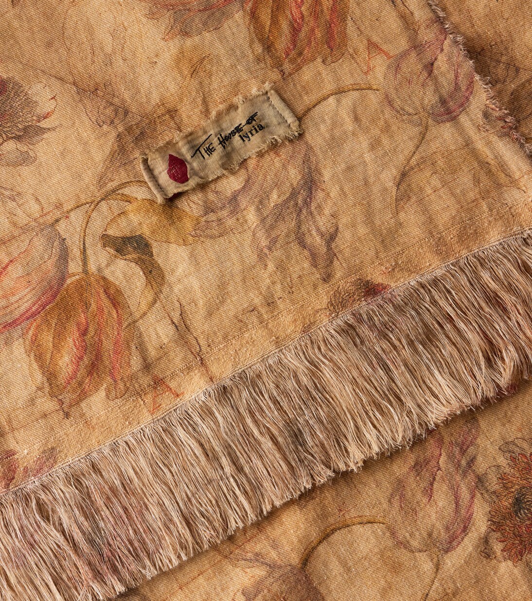 مفرش مائدة Tormento | The House of Lyria