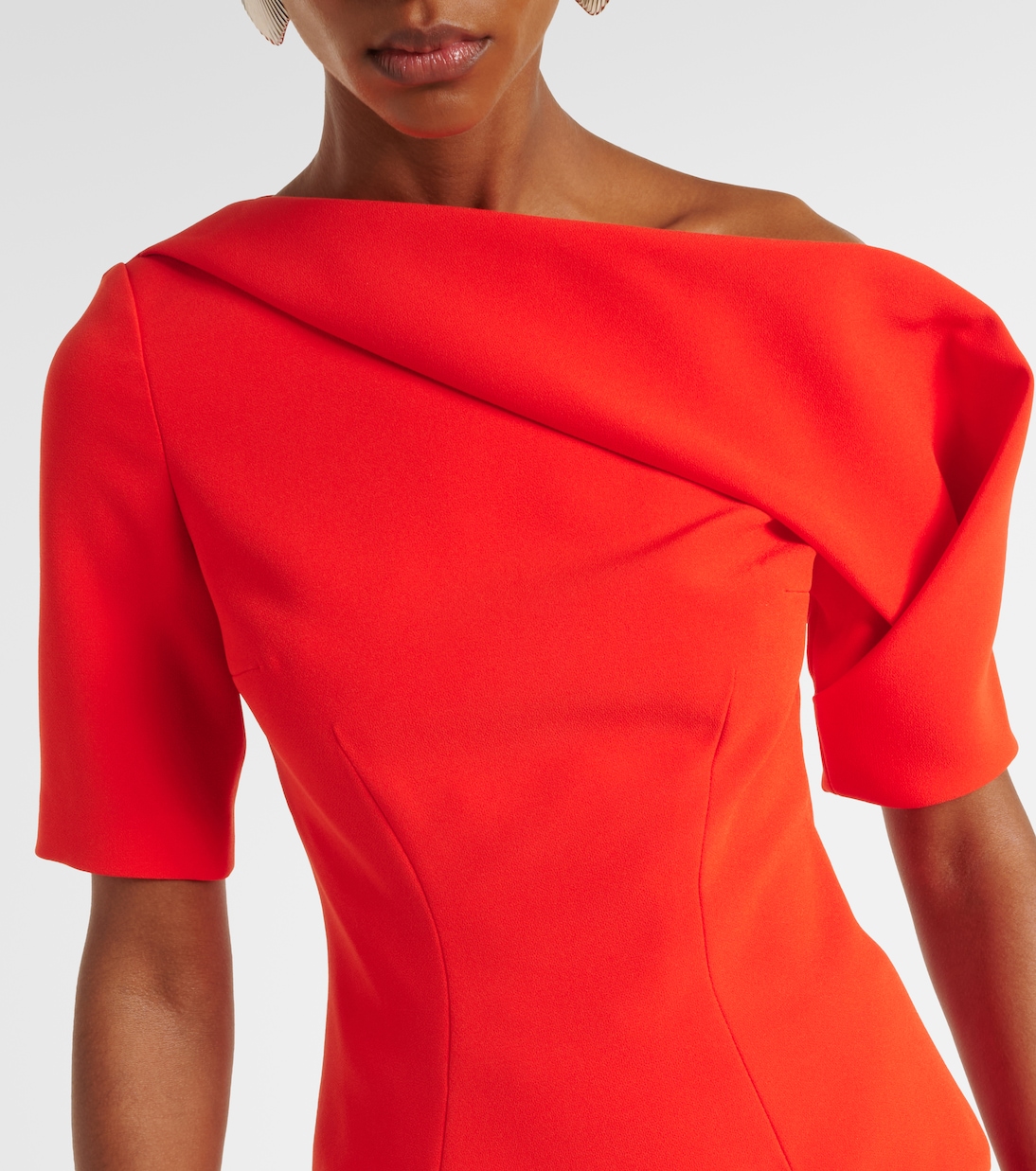 Marley 드레이프 크레이프 탑 | Safiyaa