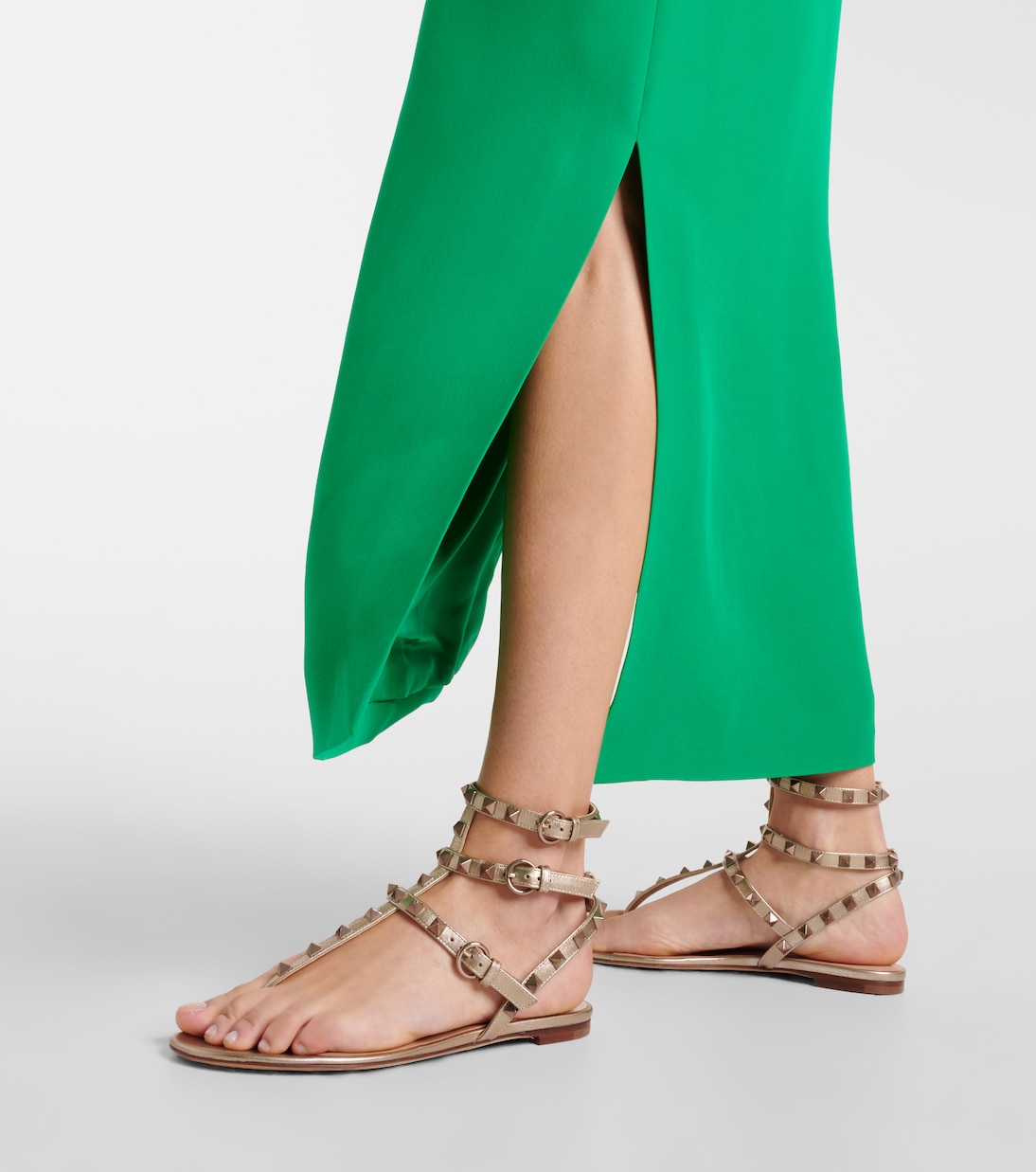 Sandalen Rockstud aus Metallic-Leder | Valentino Garavani