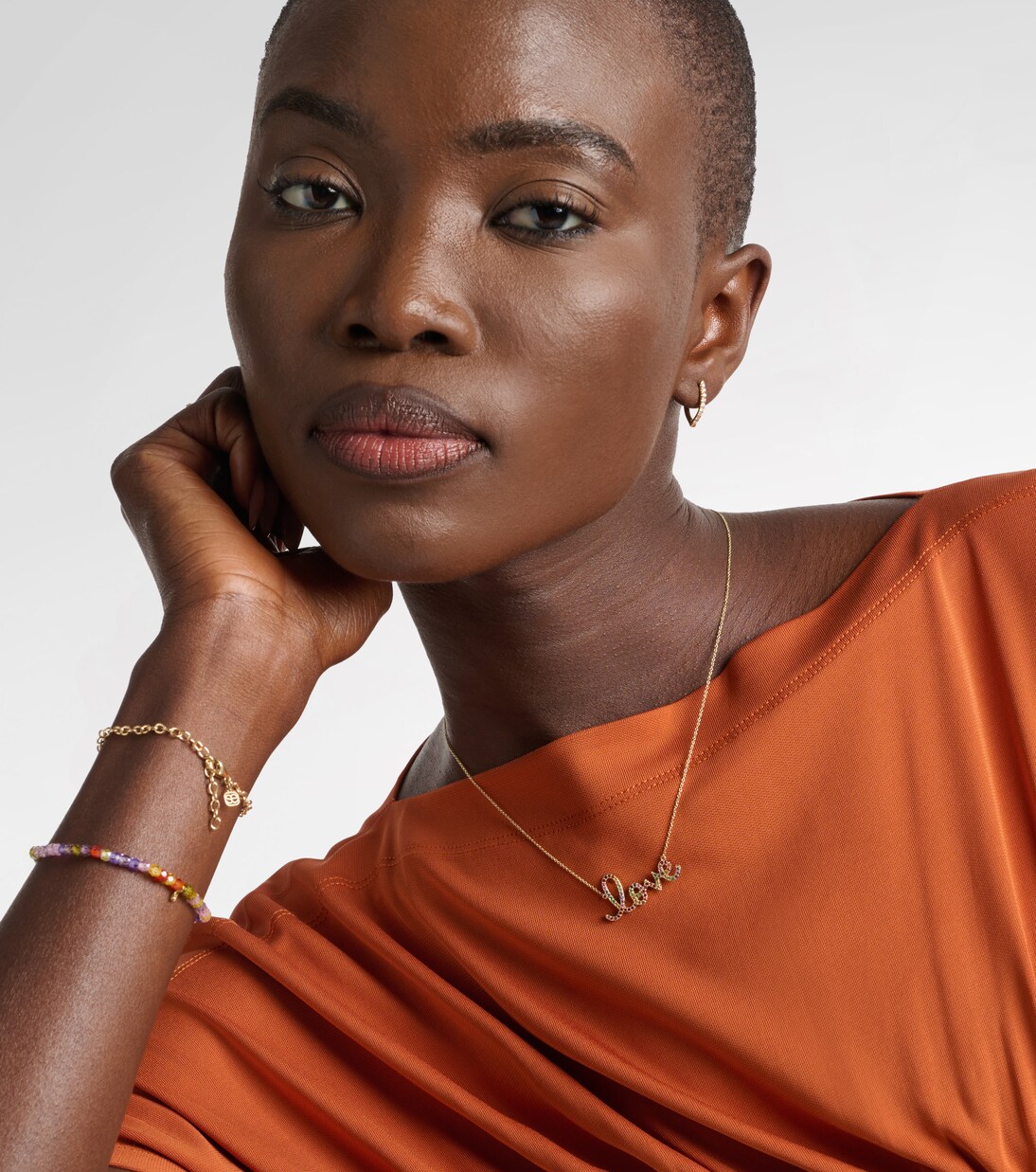 Collar Love de oro de 14 ct con zafiros | Sydney Evan