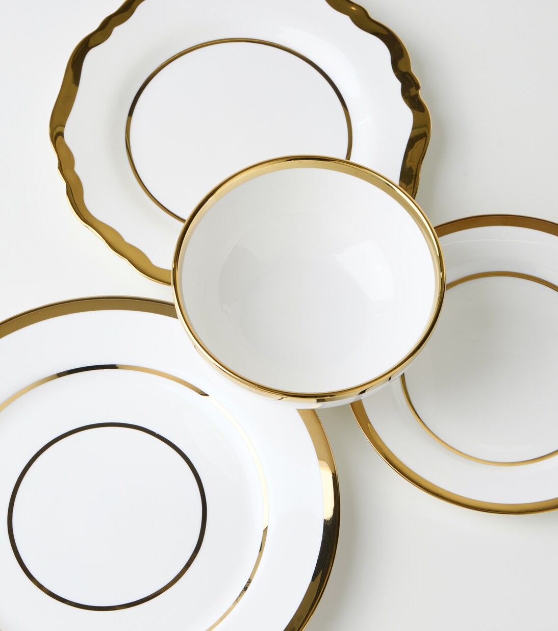 Golden Finds plates and bowl set by Jan Wolleswinkel | Polspotten