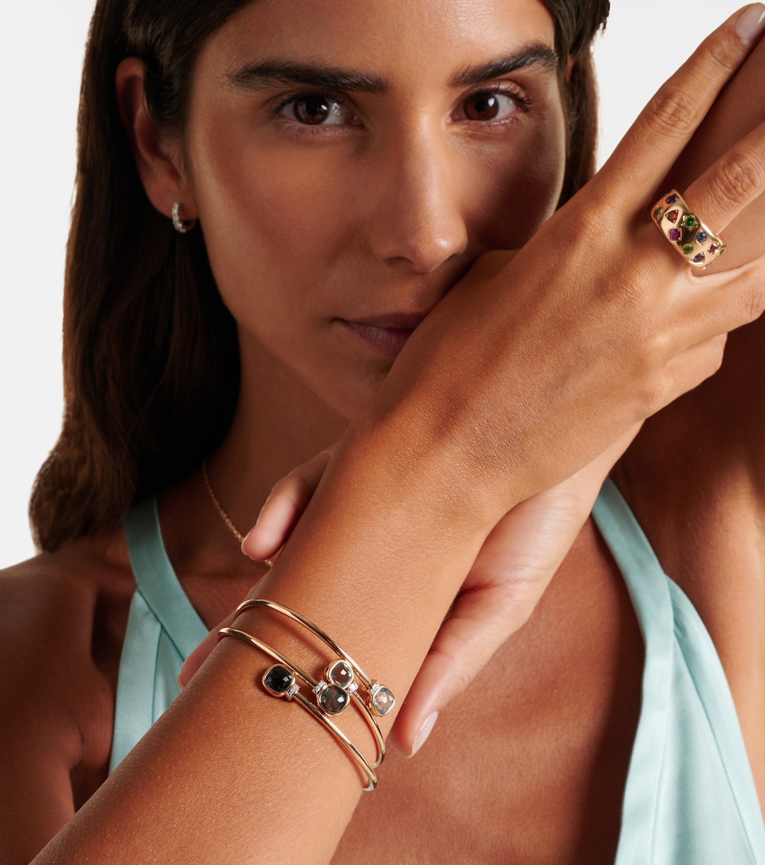 Bracciale Nudo in oro bianco 18kt con diamanti e topazio | Pomellato