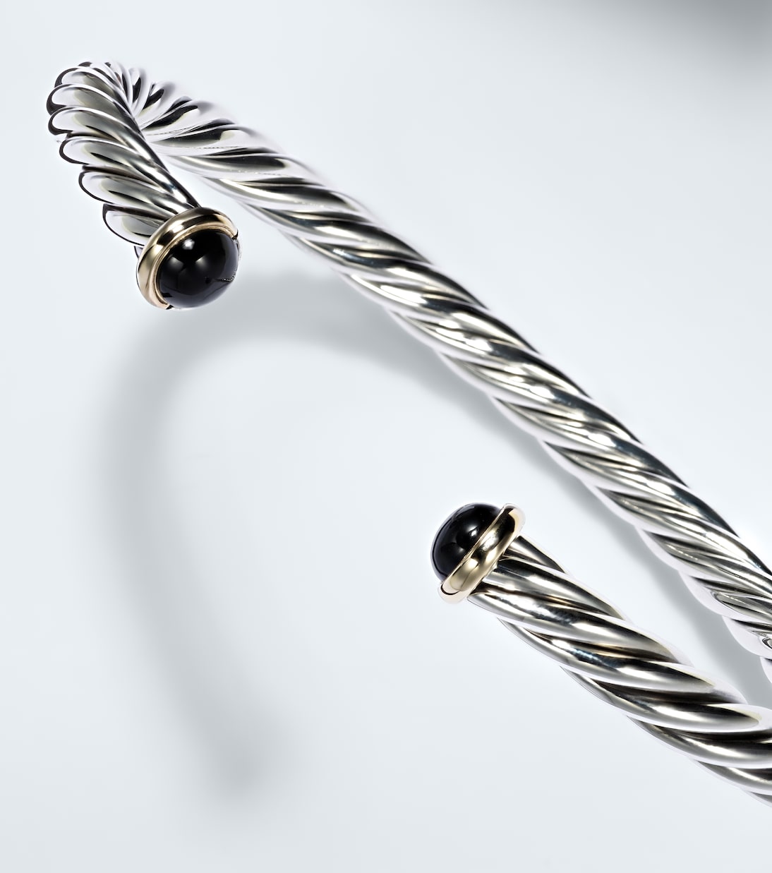 Cable 14kt gold (585/1000) and 925 sterling silver cuff bracelet with onyx | David Yurman