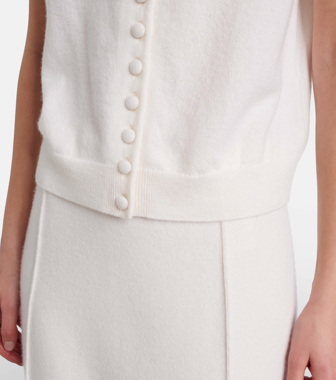 Cashmere cardigan | Lisa Yang