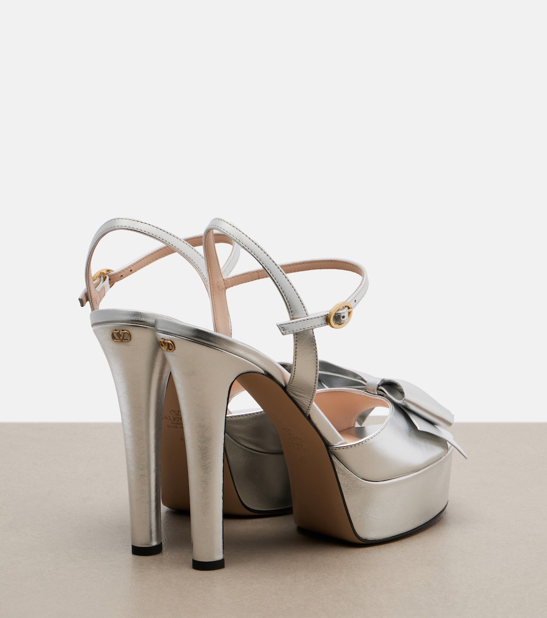 Bowow metallic leather platform sandals | Valentino Garavani