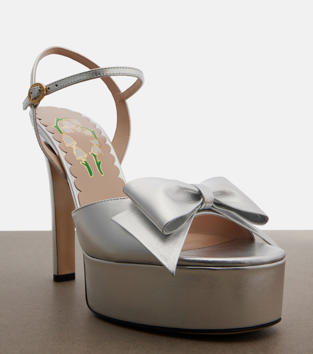 Bowow metallic leather platform sandals | Valentino Garavani