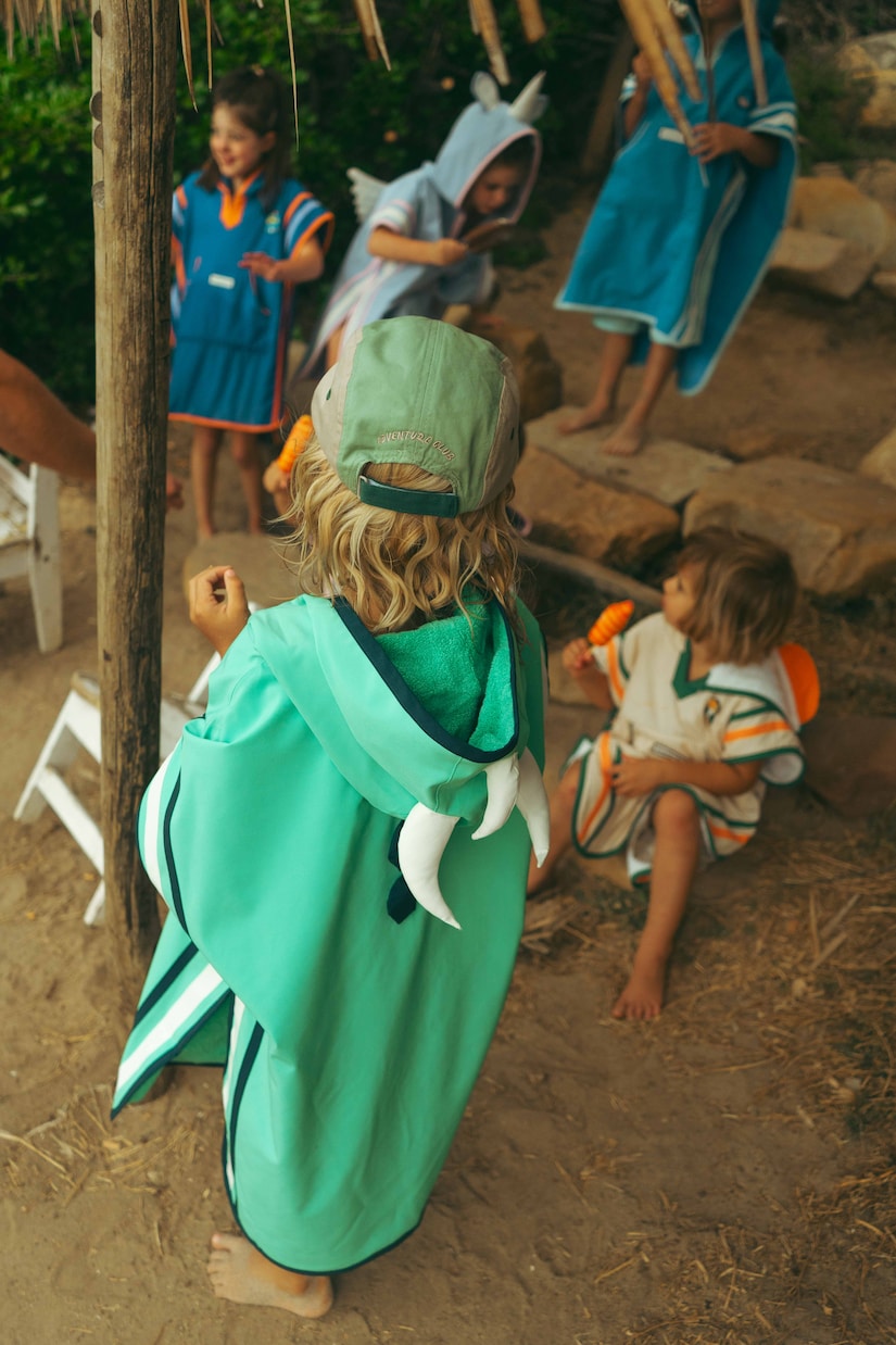 Spike the Dinosaur terry hooded towel | Roarsome