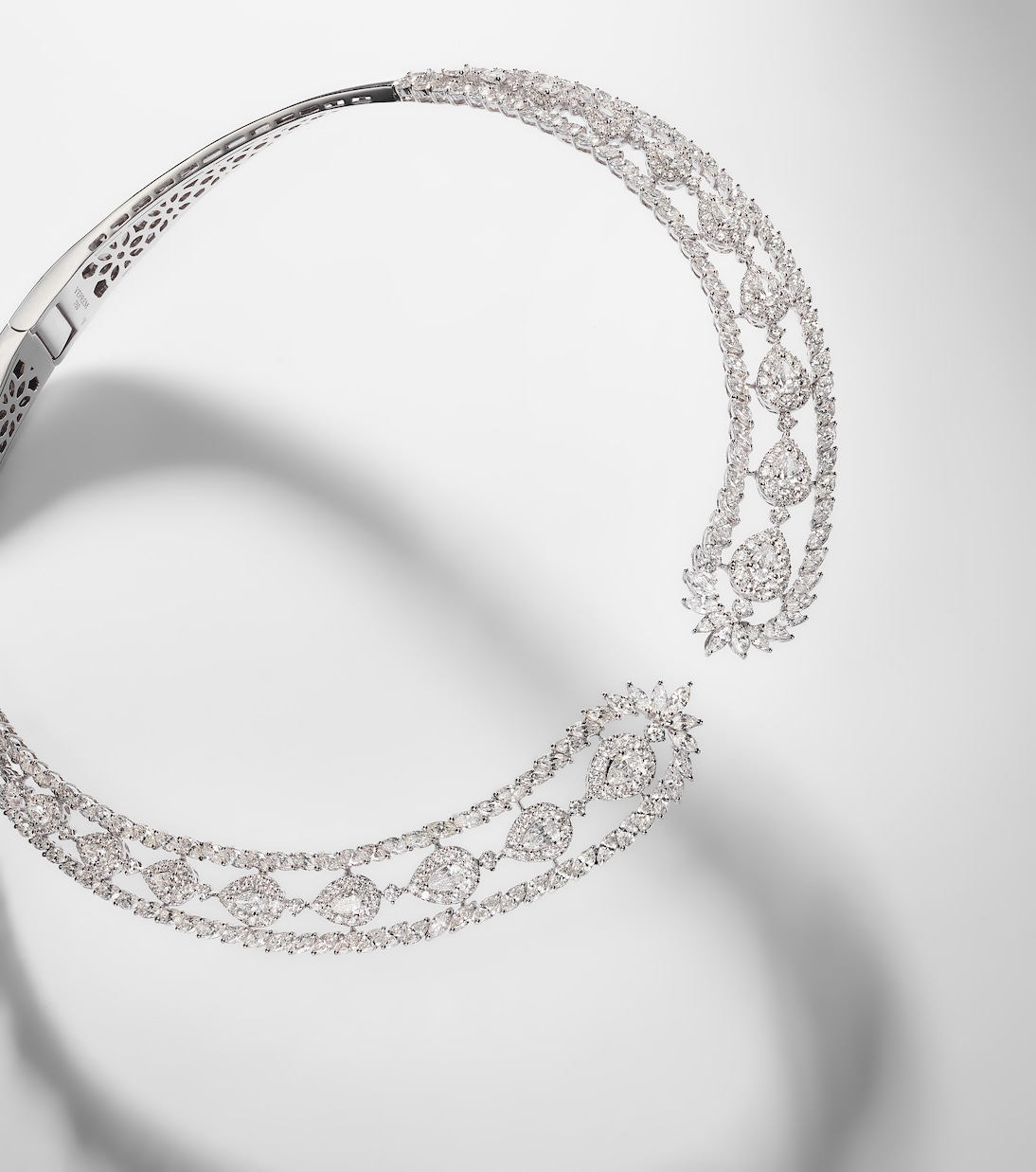 Y-Couture 18kt white gold necklace with diamonds | Yeprem