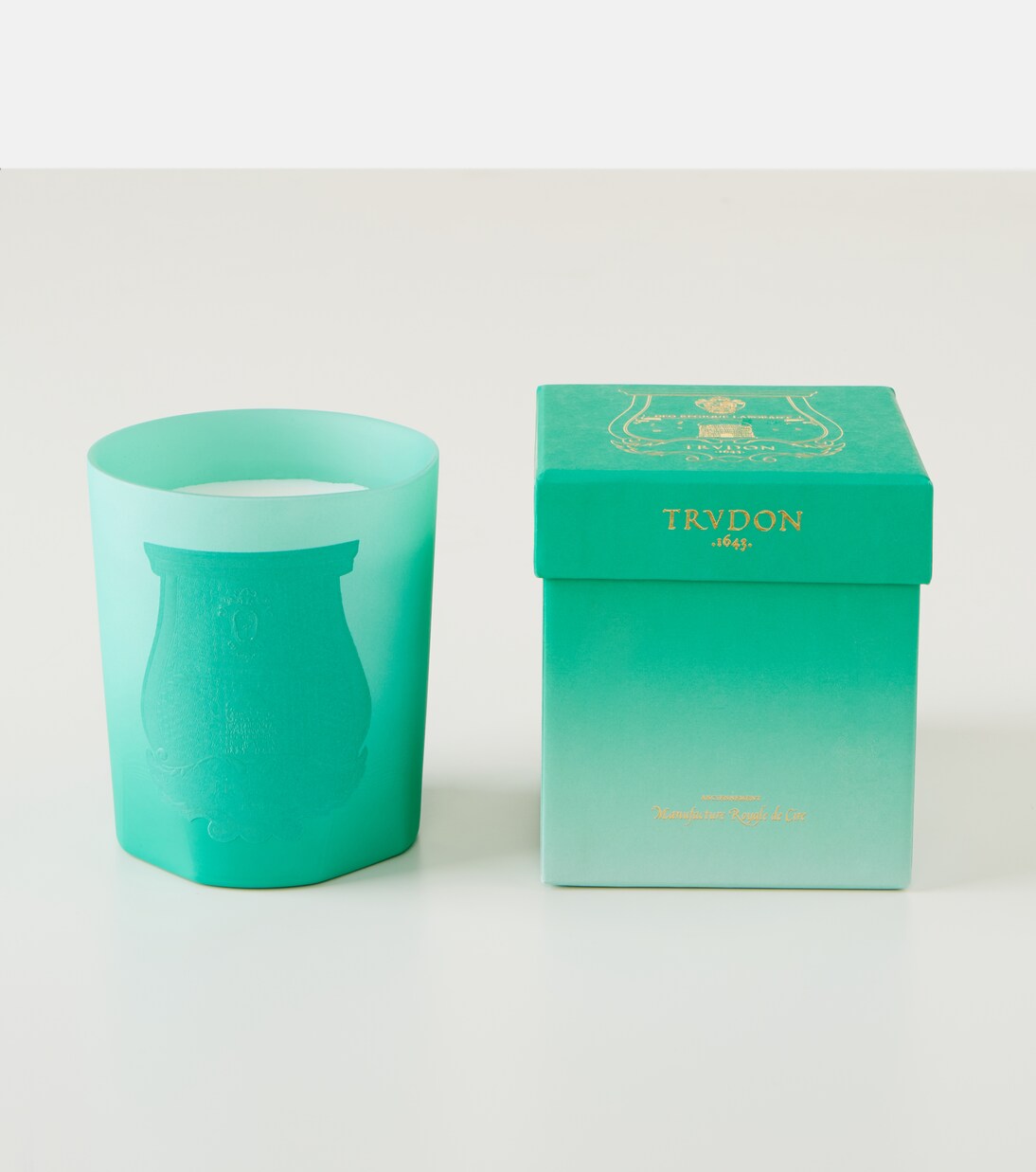 شمعة معطرة Under The Trees من Alexandra Carlin | Trudon