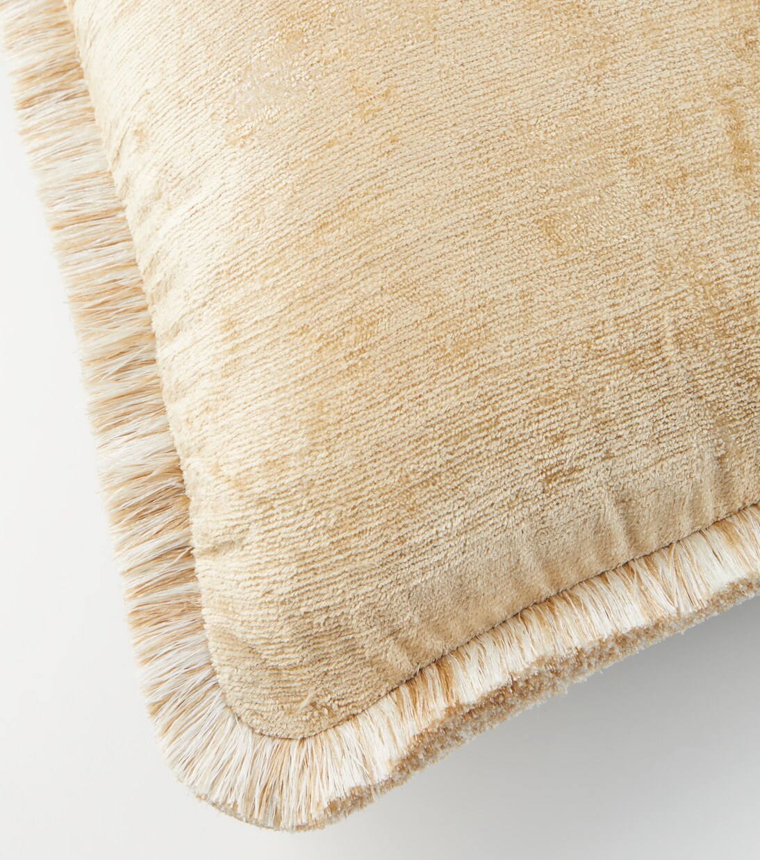 Silk velvet cushion | Les-Ottomans