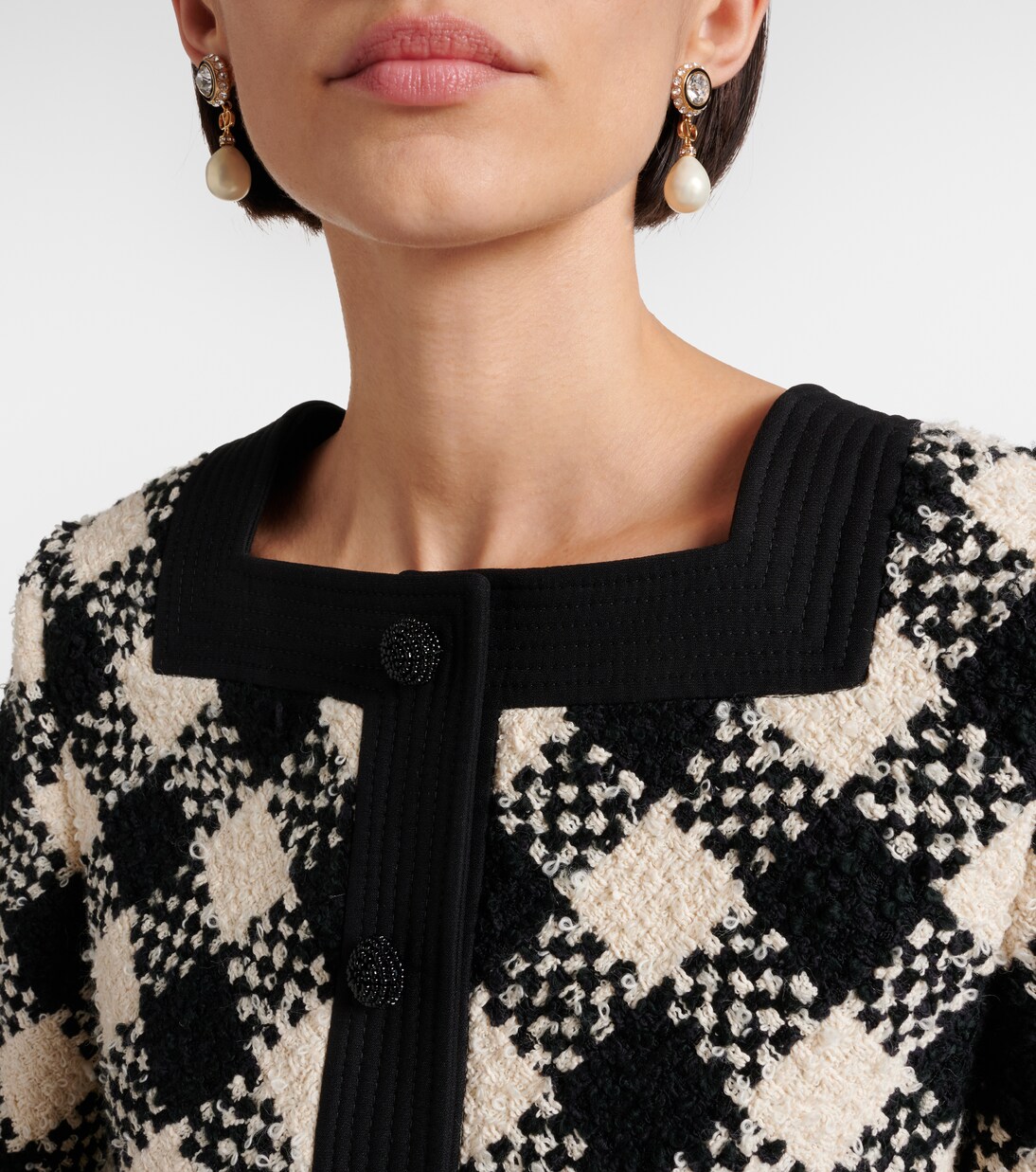 Ohrringe VLogo mit Kristallen und Zierperlen | Valentino