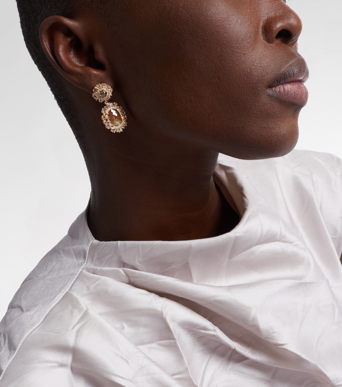 Orecchini pendenti Doublet in oro 18kt con diamanti | Suzanne Kalan