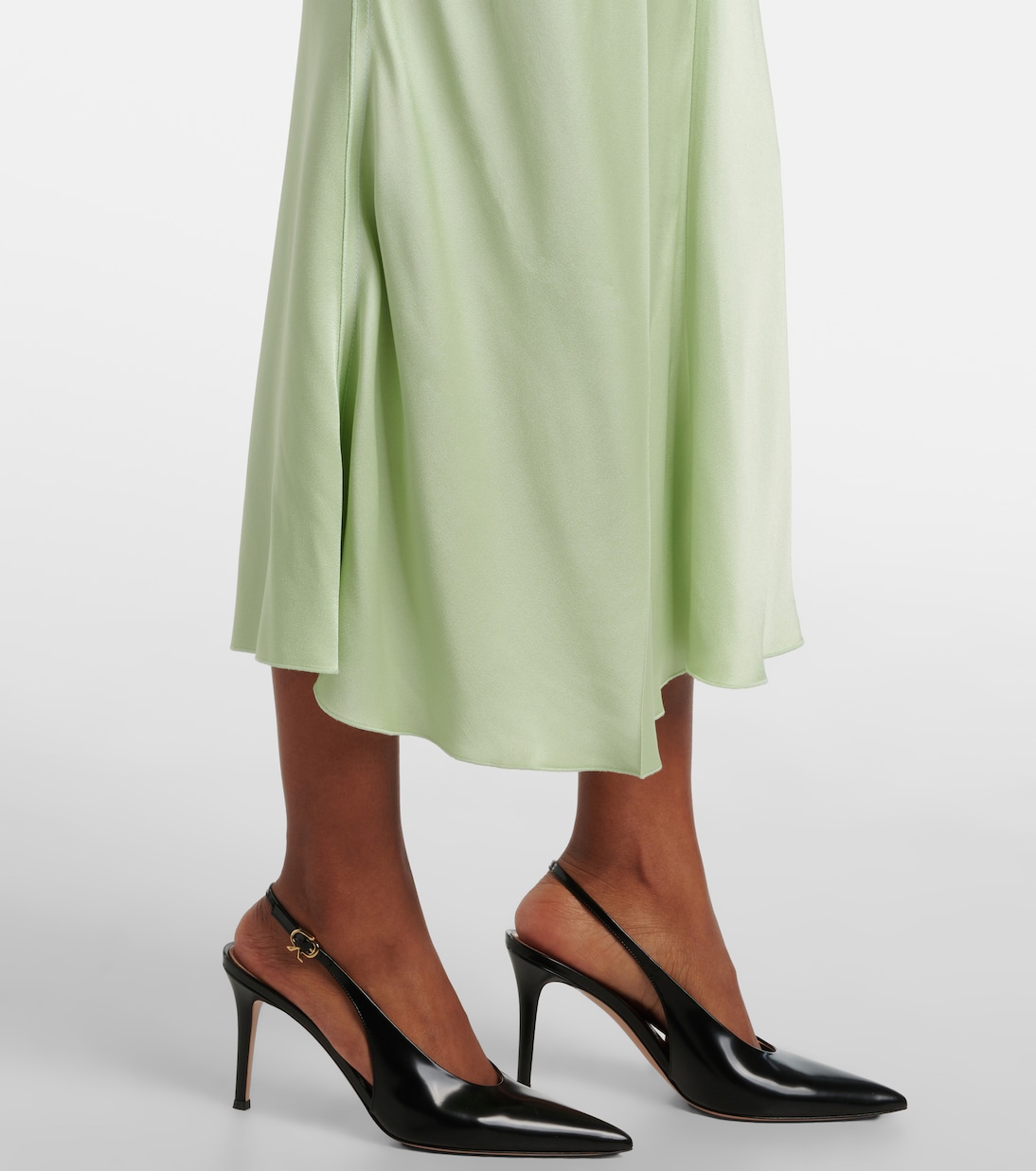 Robe midi en crêpe de satin  | Victoria Beckham