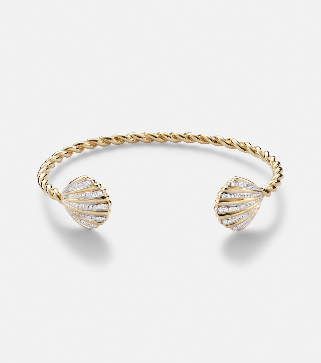 Jonc Coquillage 18kt gold bracelet with diamonds | Yvonne Léon