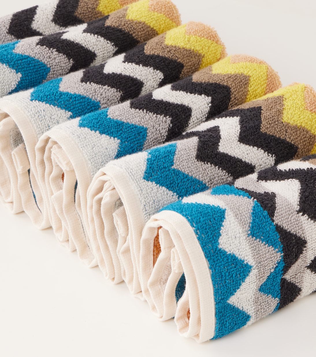 Best Zigzag set of 6 cotton terry hand towels | Missoni