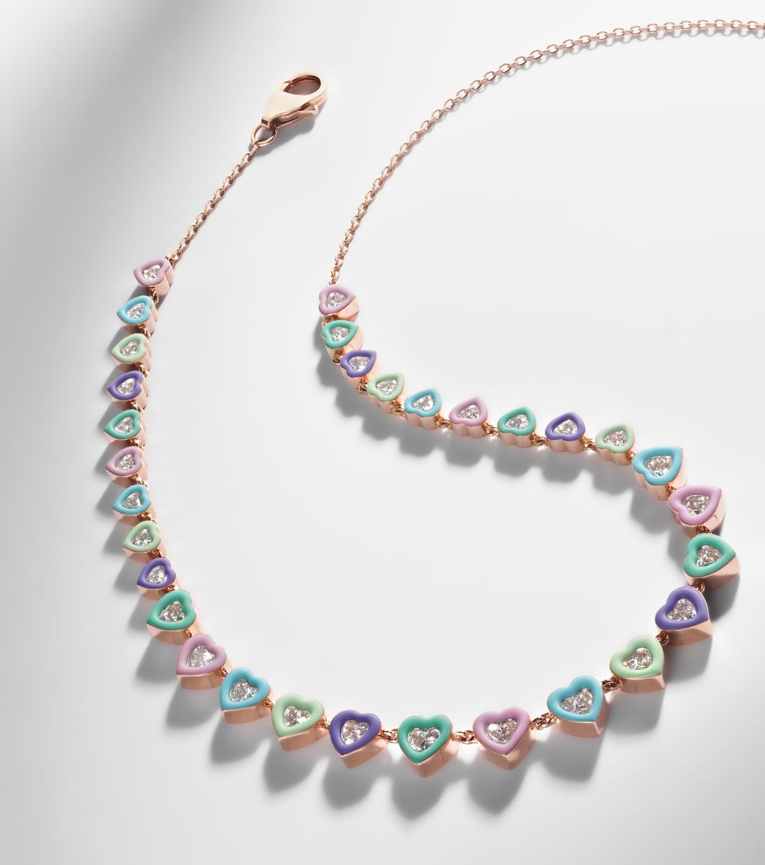 عقد تشوكر من ذهب وردي 18 قيراط وألماس Candy Crush | Kamyen