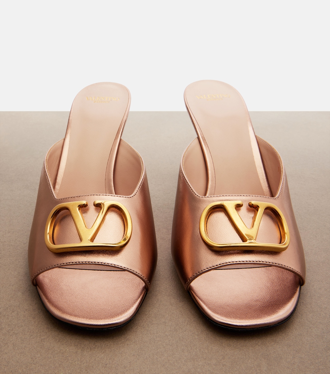 Mules VLogo en cuir métallisé | Valentino Garavani