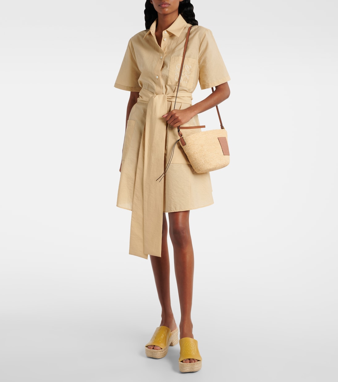 Paula’s Ibiza Slit shoulder bag | Loewe