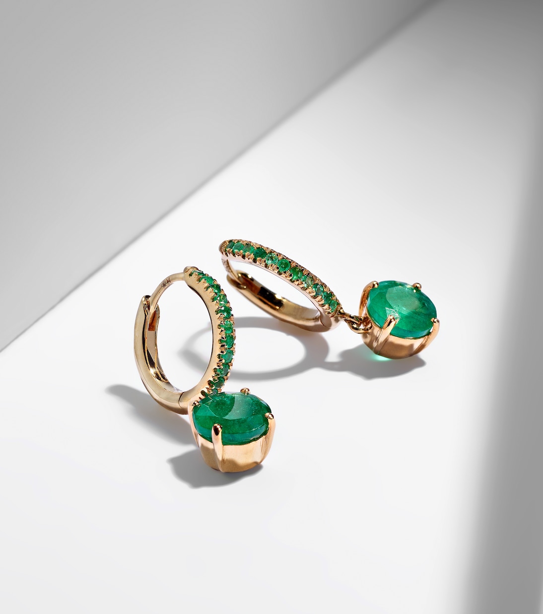 Boucles d'oreilles Grass Seed en or 18 ct et émeraudes | Ileana Makri