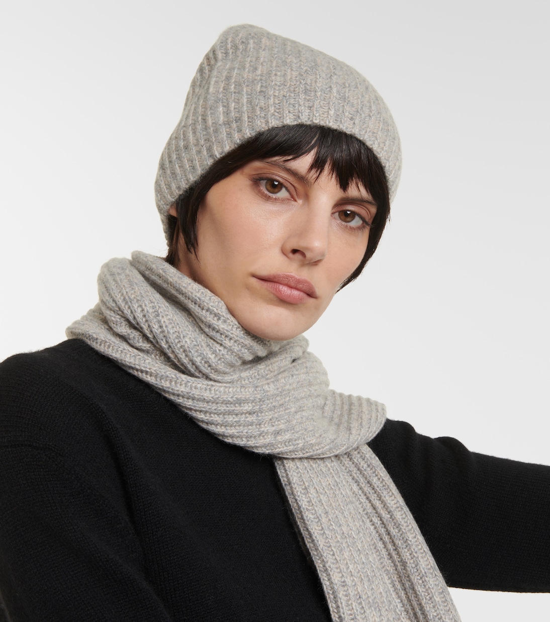 Luxe cashmere beanie | Joseph