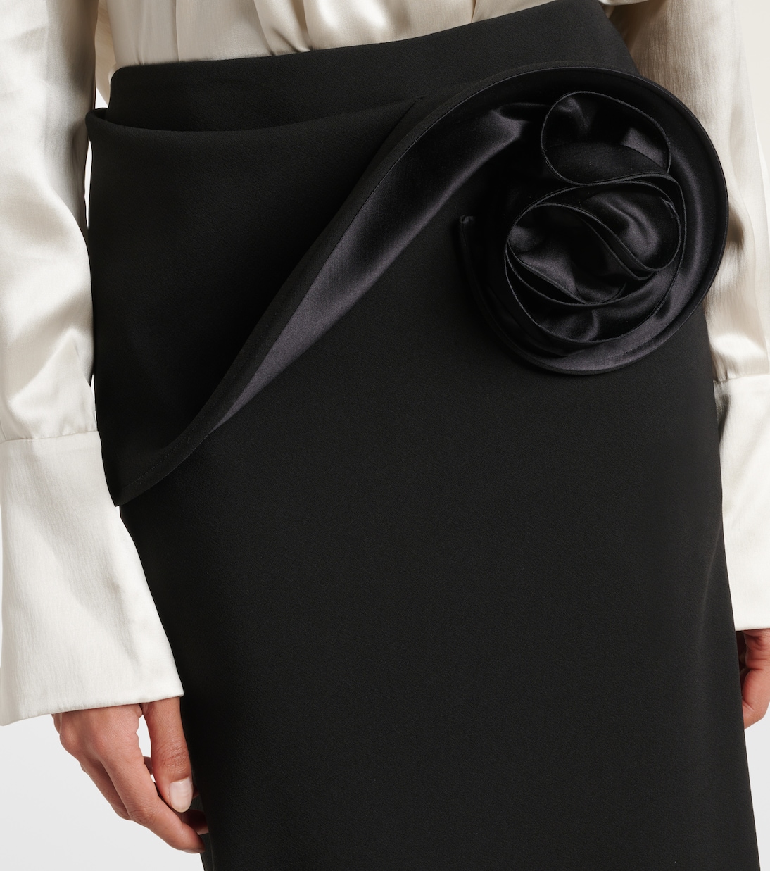 Midirock aus einem Seidengemisch | Magda Butrym