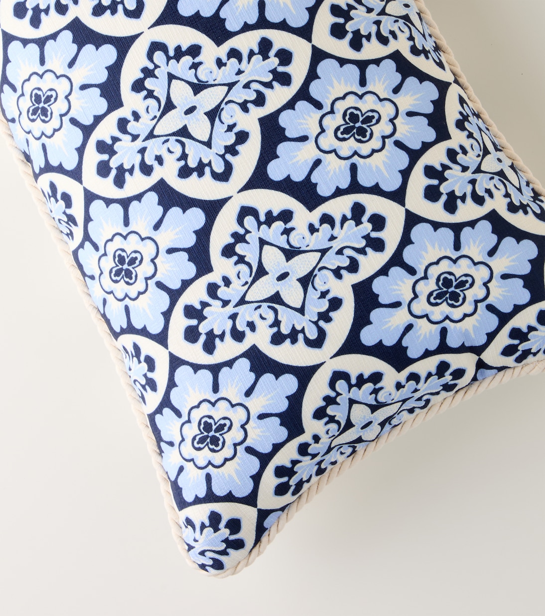 Palazzo Blue cotton cushion | La DoubleJ